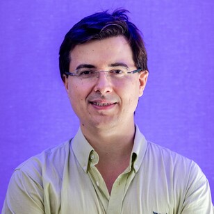 Prof. Diogo Casal